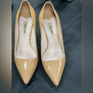 Miu Miu Nude Patent Leather Heels - size 37 1/2